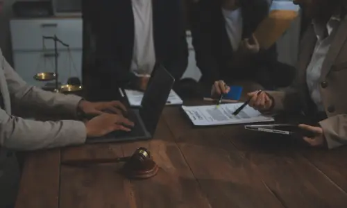 A team of Albany wrongful death lawyers are holding a roundtable meeting to discuss legal strategy for their active cases.